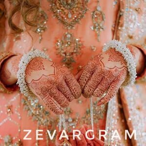 ZEVARGRAM PAKISTANI LUXURY JEWELRY DESIGNER GAJRA PEARL BANGLES